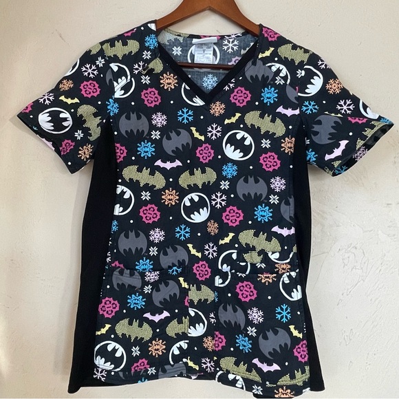 Colorful‎ Holiday Batman Scrub Top size S - Picture 1 of 7